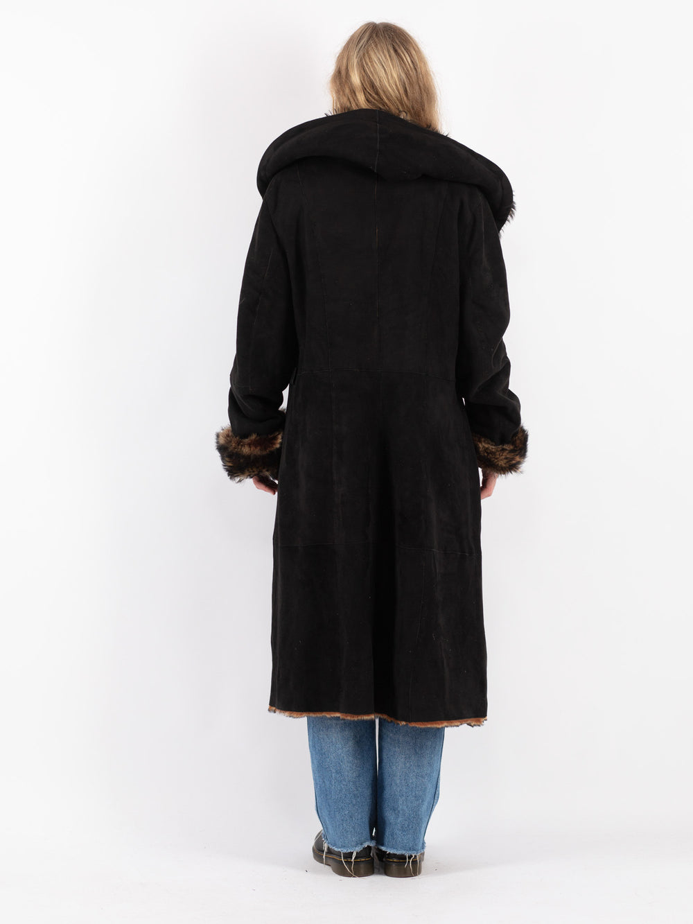 Vintage 90's Women Sheepskin Coat in BlackV9032