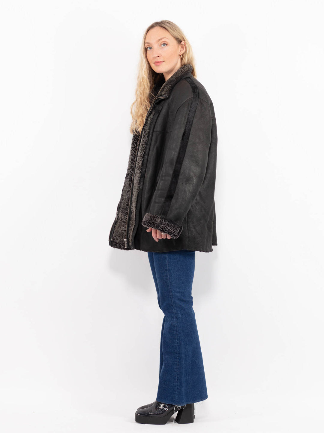 Vintage 90's Women Sheepskin Jacket in BlackA1006