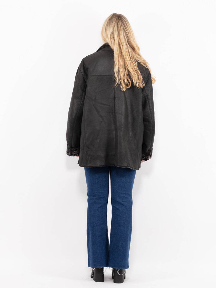 Vintage 90's Women Sheepskin Jacket in BlackA1006