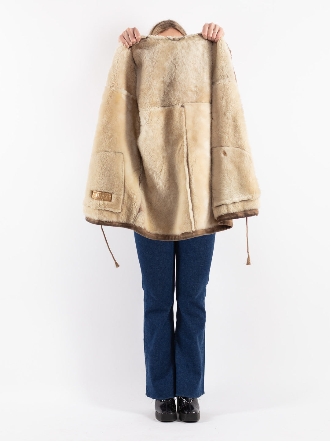 Vintage 90's Women Sheepskin Jacket in Beige