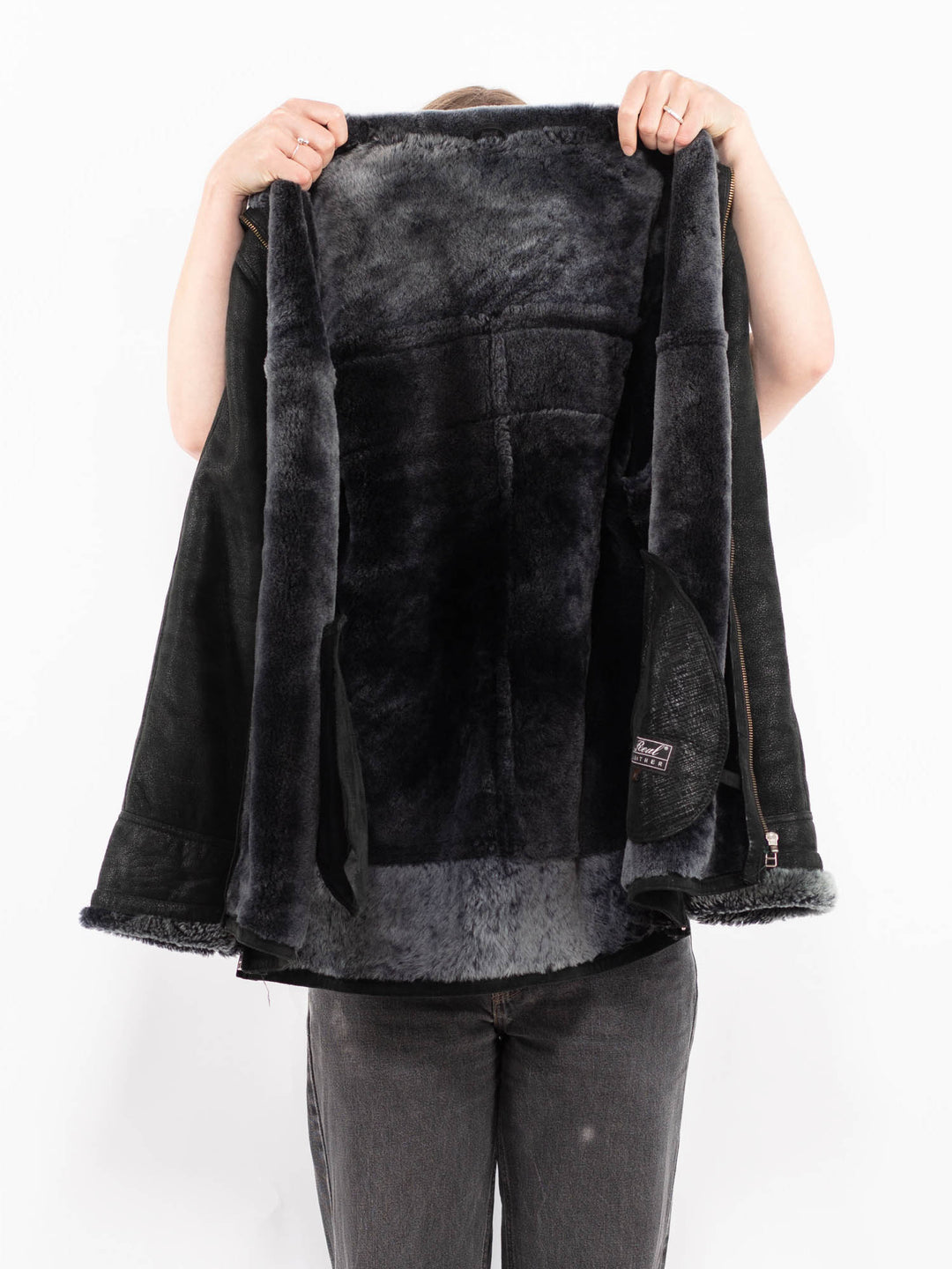 Vintage 90's Women Sheepskin Jacket in BlackA0639