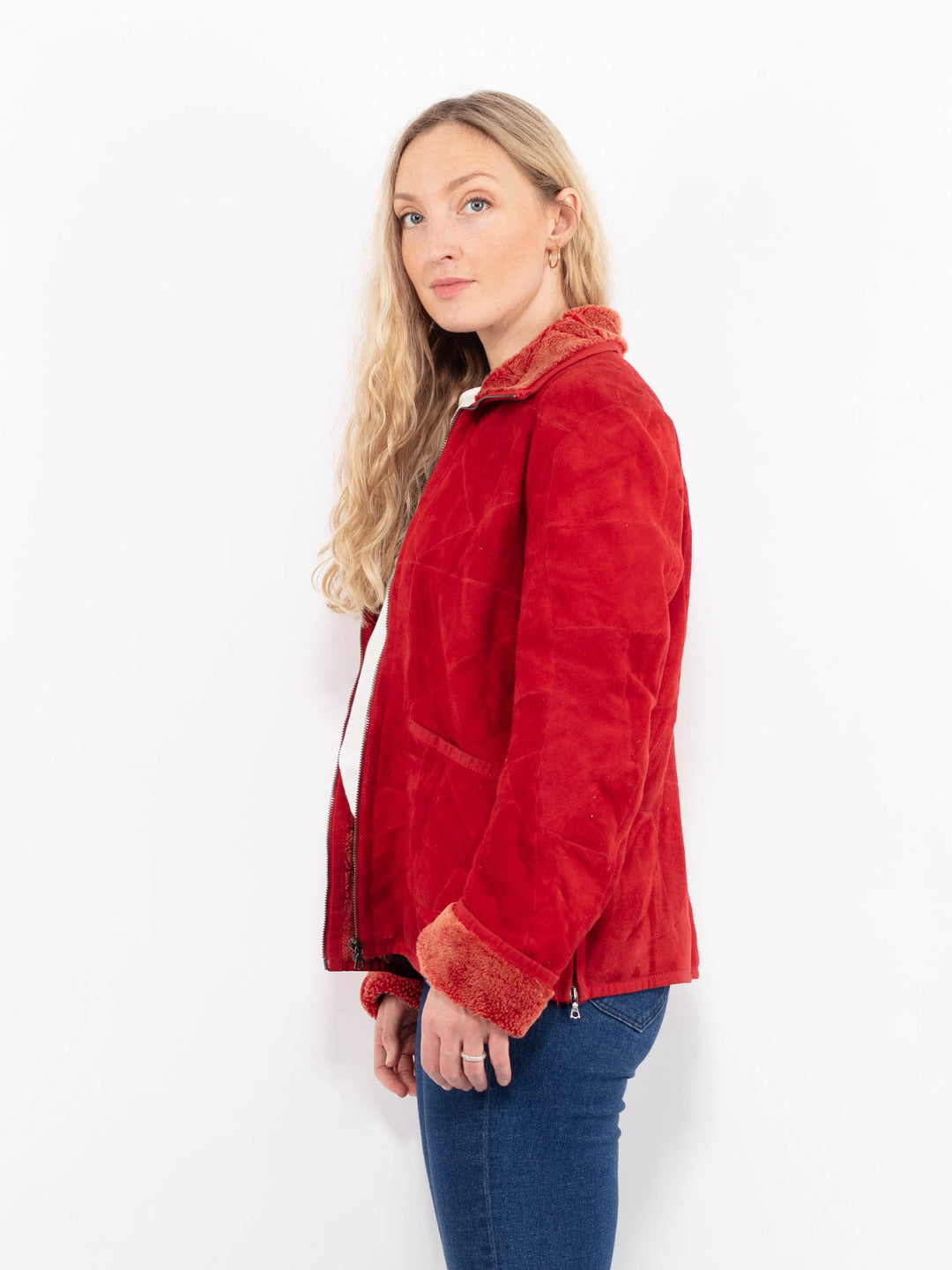 Vintage 90's Women Sheepskin Jacket in RedA1040