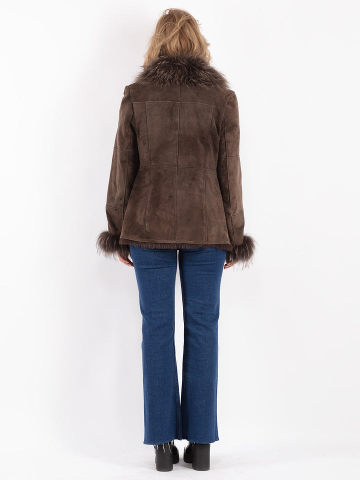 Vintage 90's Women Sheepskin Jacket in Brown