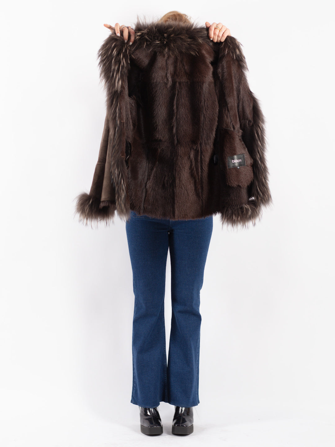 Vintage 90's Women Sheepskin Jacket in Brown