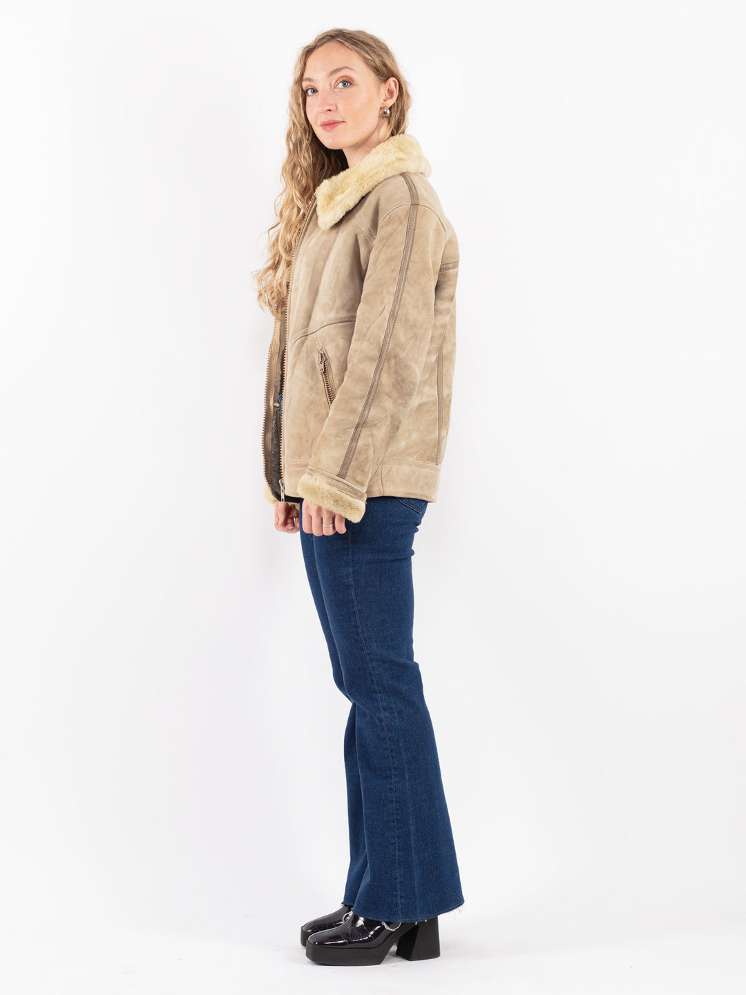 Vintage 90's Women Sheepskin Jacket in Beige