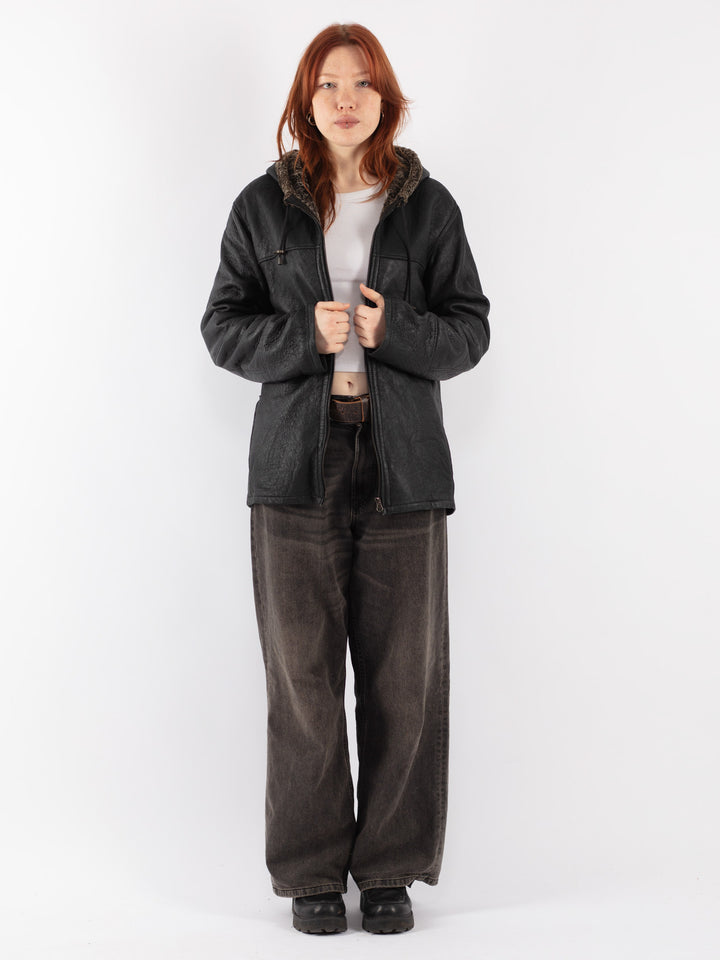 Vintage 90's Women Sheepskin Jacket in Black
