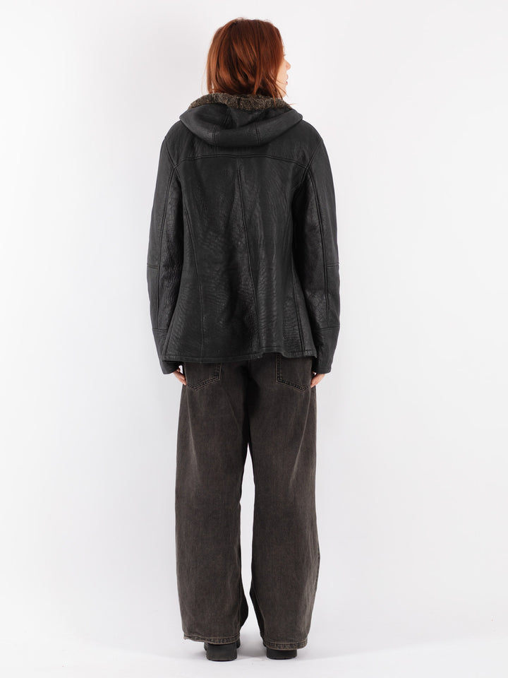 Vintage 90's Women Sheepskin Jacket in Black