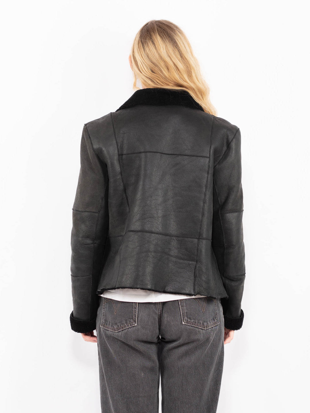 Vintage 90's Women Sheepskin Jacket in BlackA0680