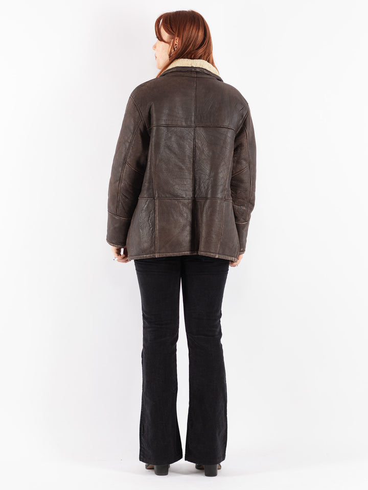 Vintage 90's Women Sheepskin Jacket in Brown