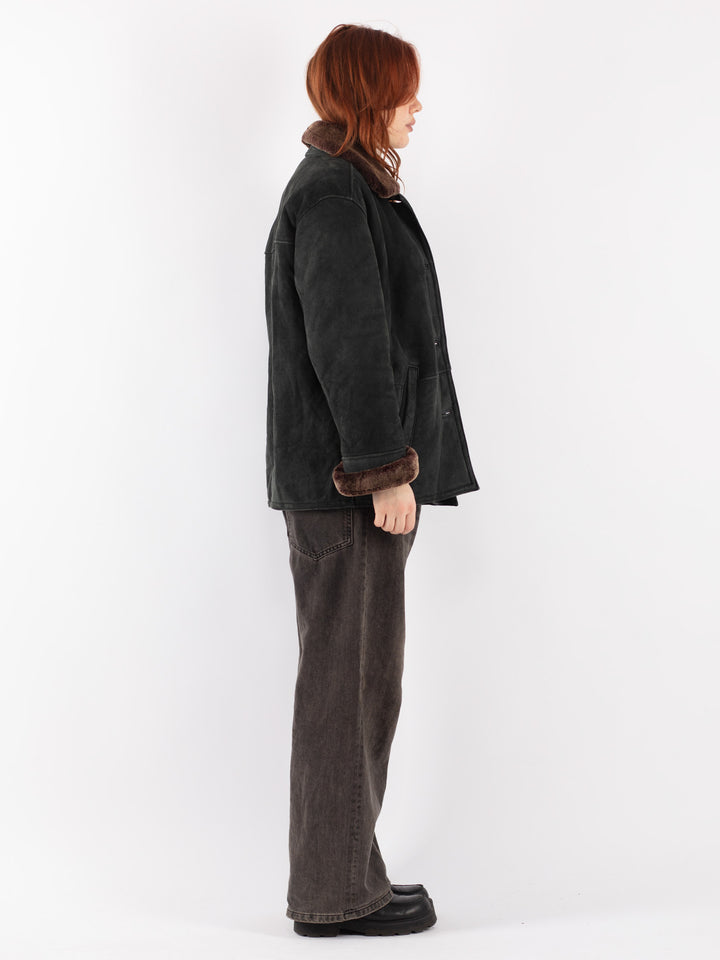 Vintage 90's Women Sheepskin Jacket in Black