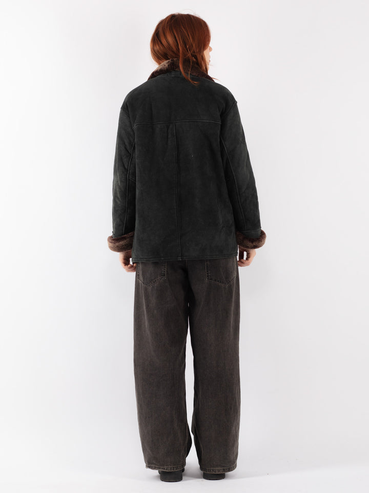 Vintage 90's Women Sheepskin Jacket in Black