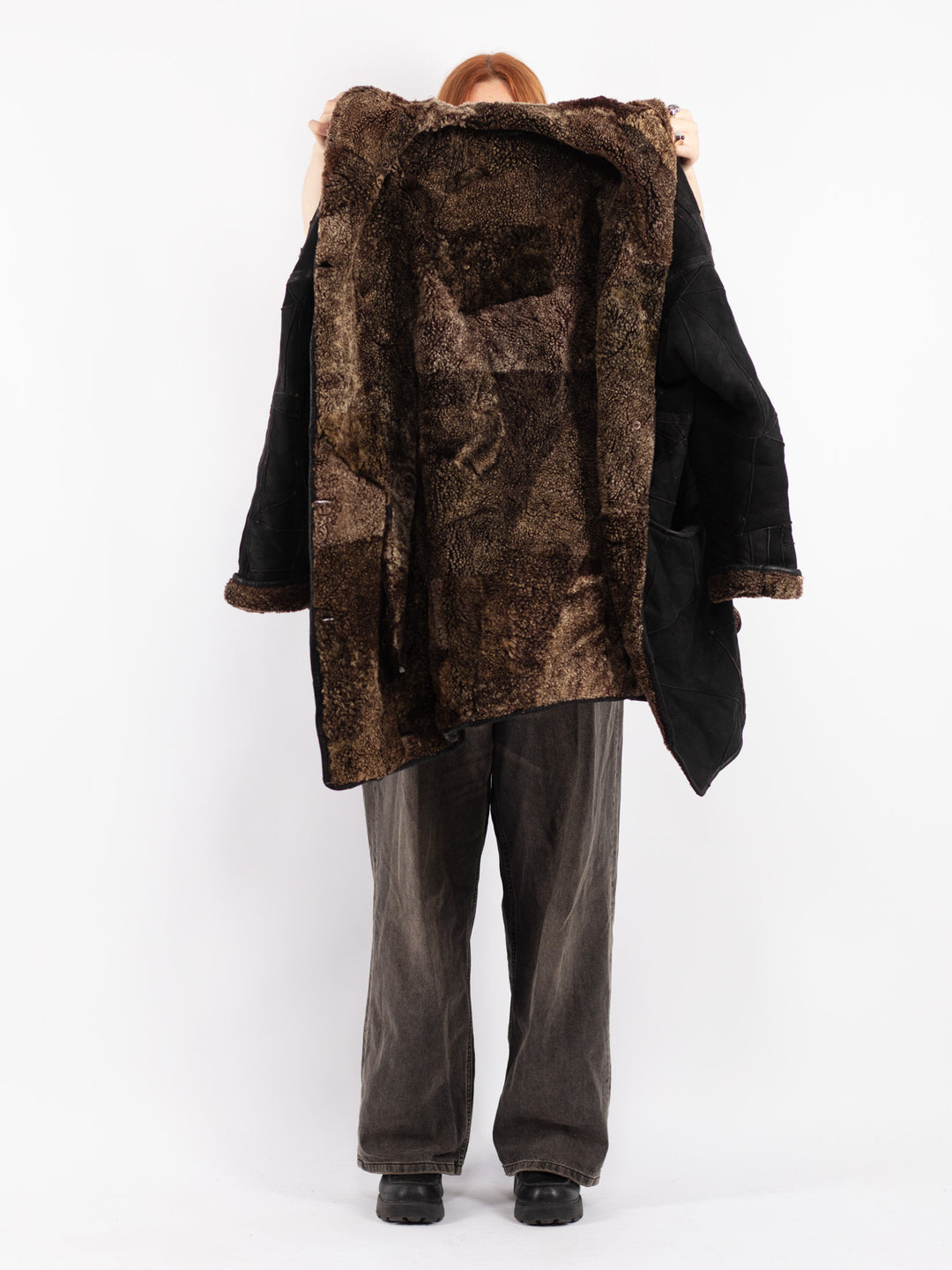 Vintage 90's Women Sheepskin Coat in Black