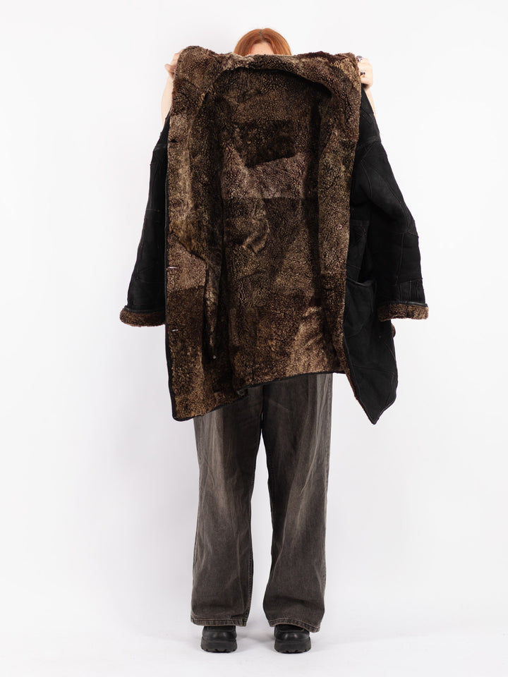Vintage 90's Women Sheepskin Coat in Black