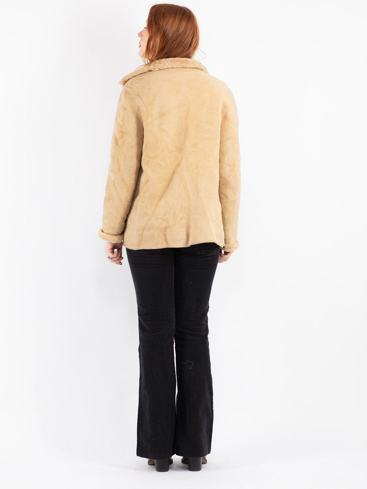 Vintage 90's Women Sheepskin Jacket in Beige