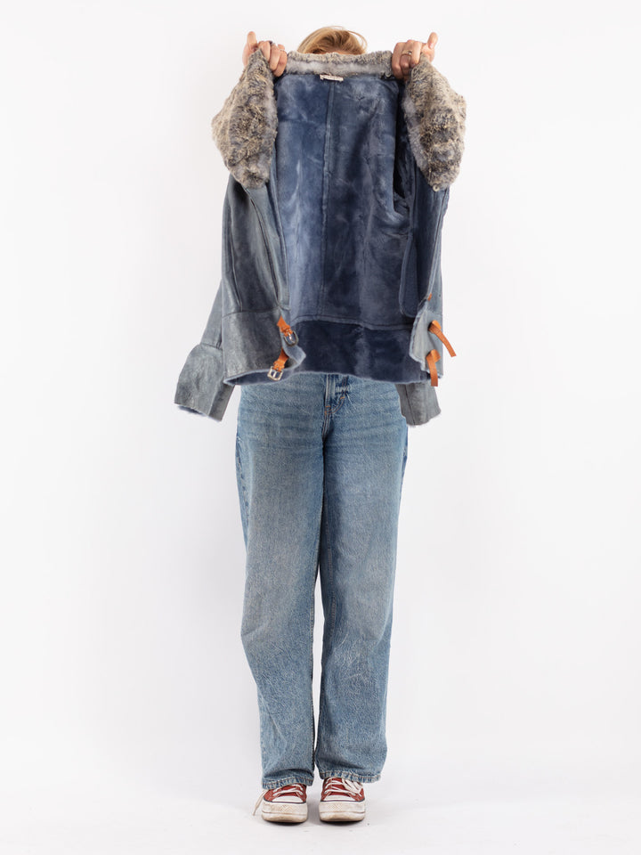 Vintage 90's Women Sheepskin Jacket in Blue