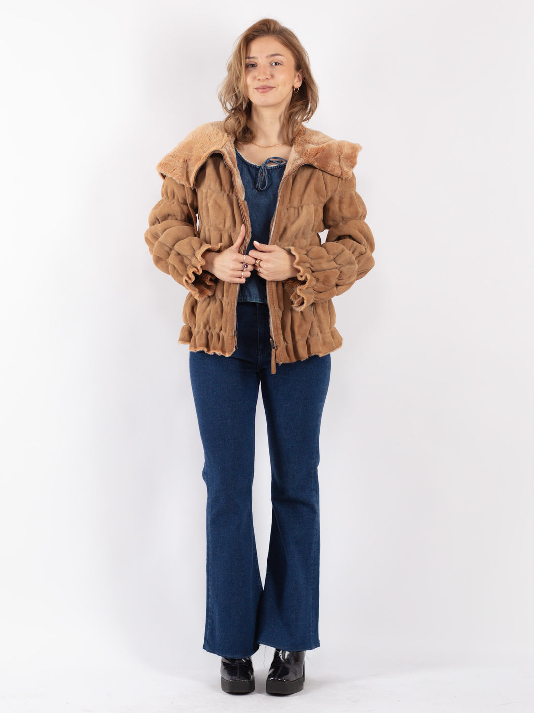 Vintage 90's Women Sheepskin Jacket in Beige