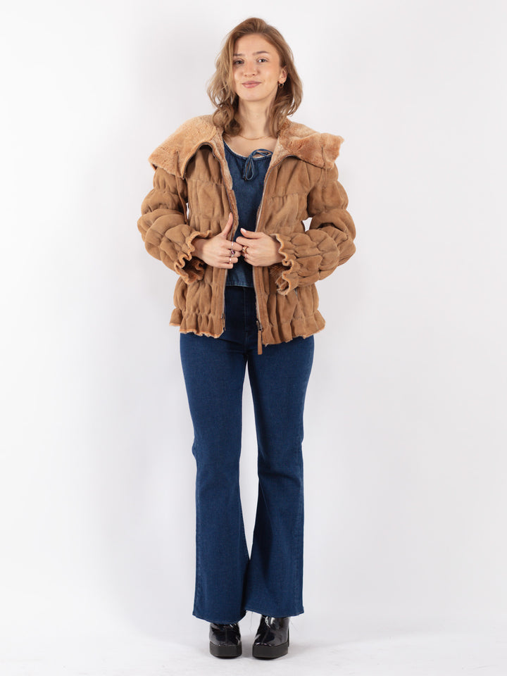 Vintage 90's Women Sheepskin Jacket in Beige