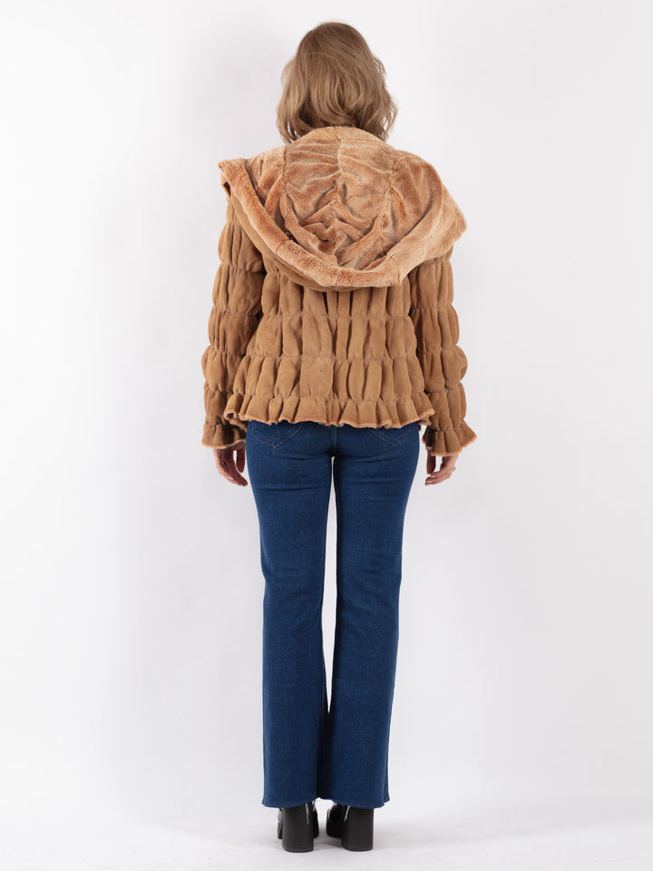 Vintage 90's Women Sheepskin Jacket in Beige