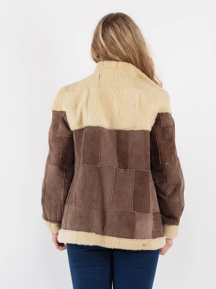 Vintage 90's Women Sheepskin Jacket in BrownV9432