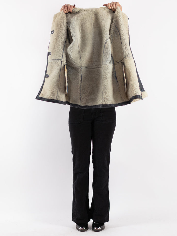 Vintage 90's Women Sheepskin Jacket in Gray