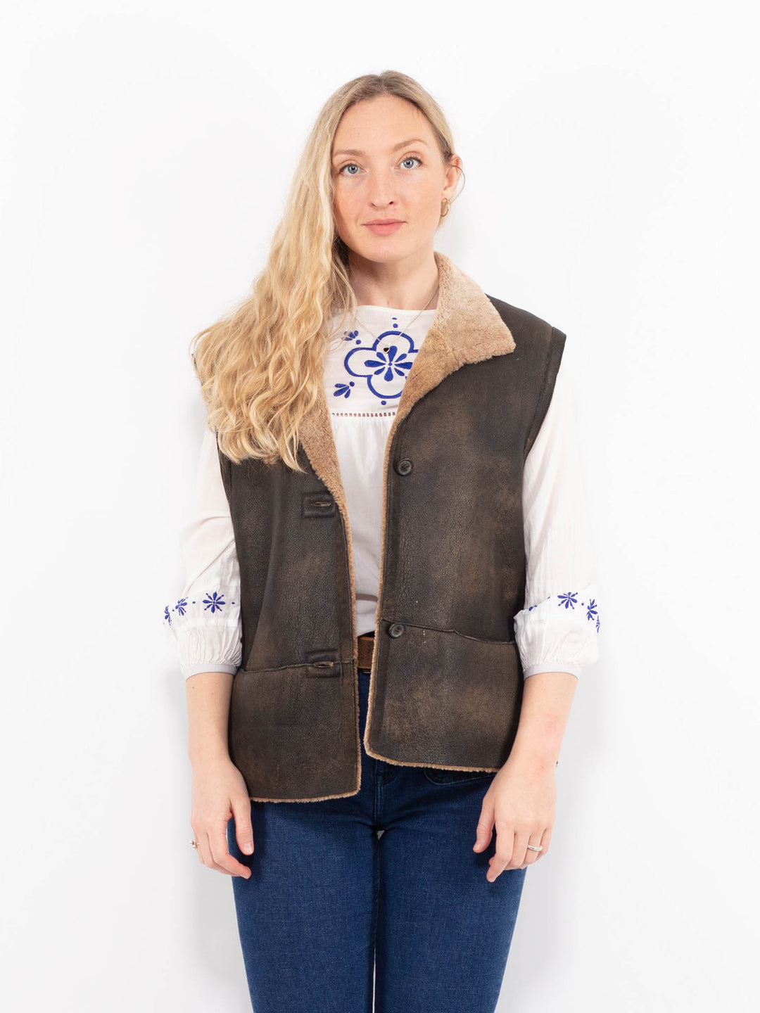 Vintage 90's Women Sheepskin Vest in BrownA0975