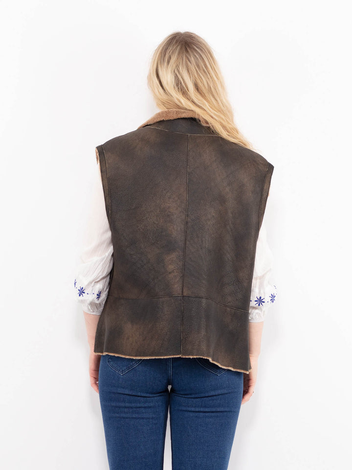 Vintage 90's Women Sheepskin Vest in BrownA0975