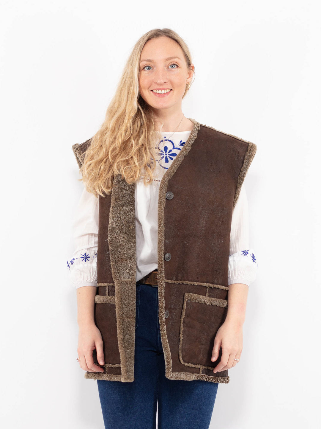 Vintage 90's Women Sheepskin Vest in BrownA0976