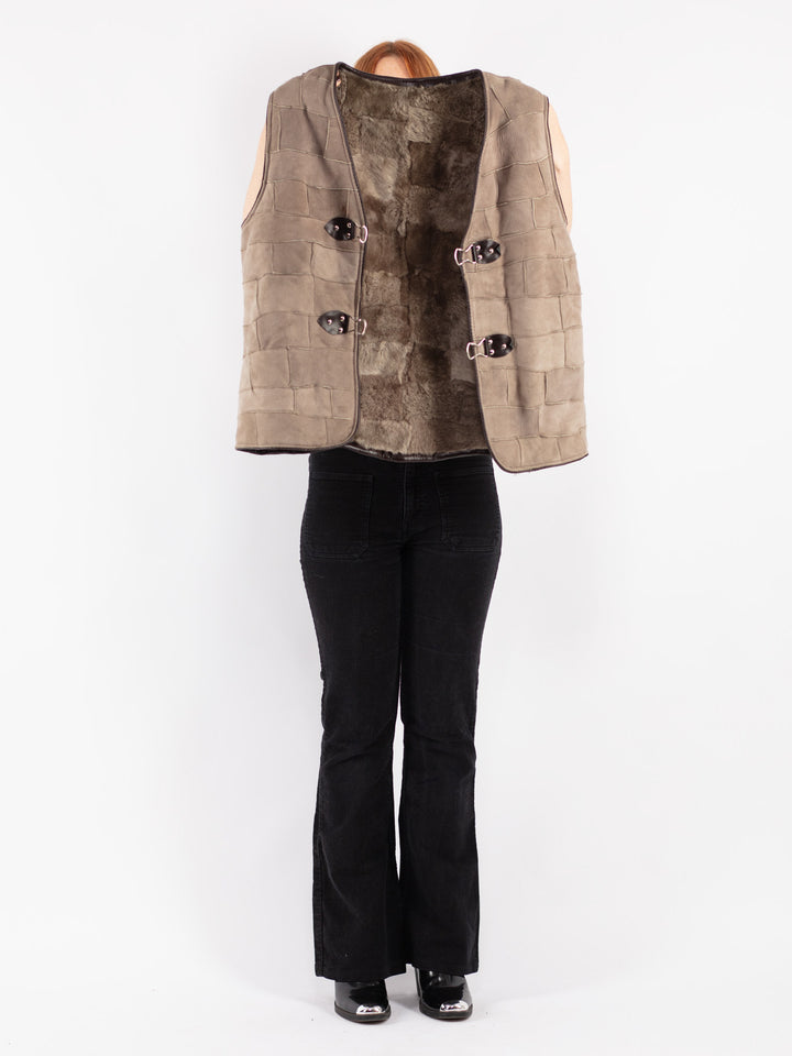 Vintage 90's Women Sheepskin Vest in Beige