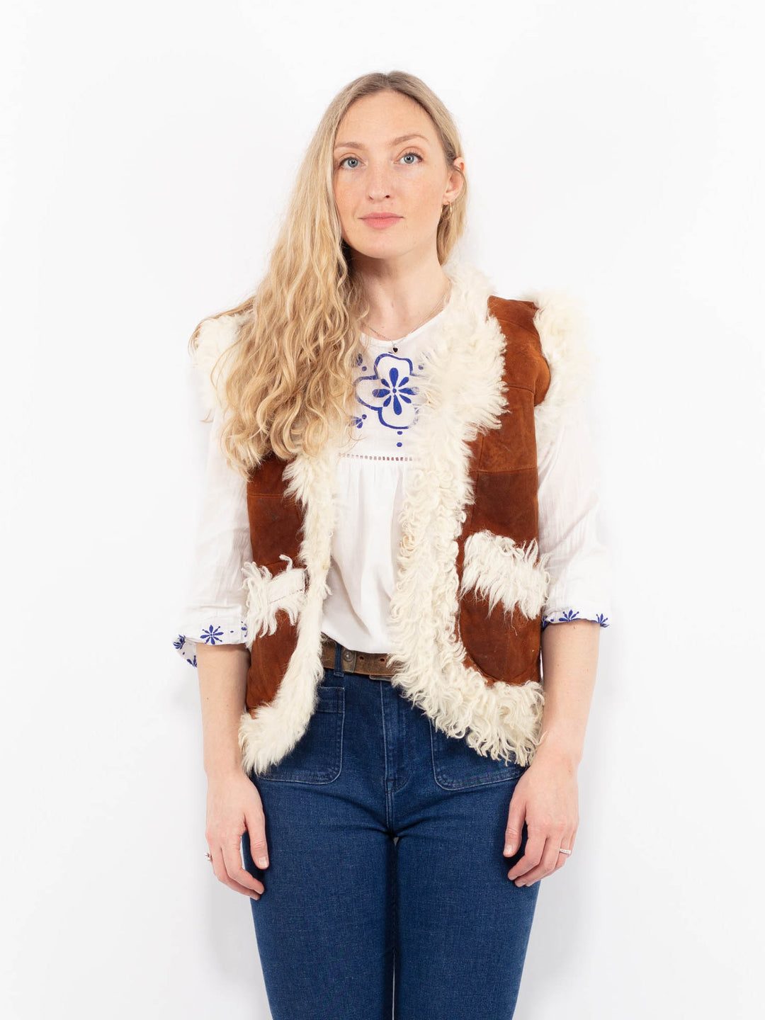 Vintage 90's Women Sheepskin Vest in BrownA1023