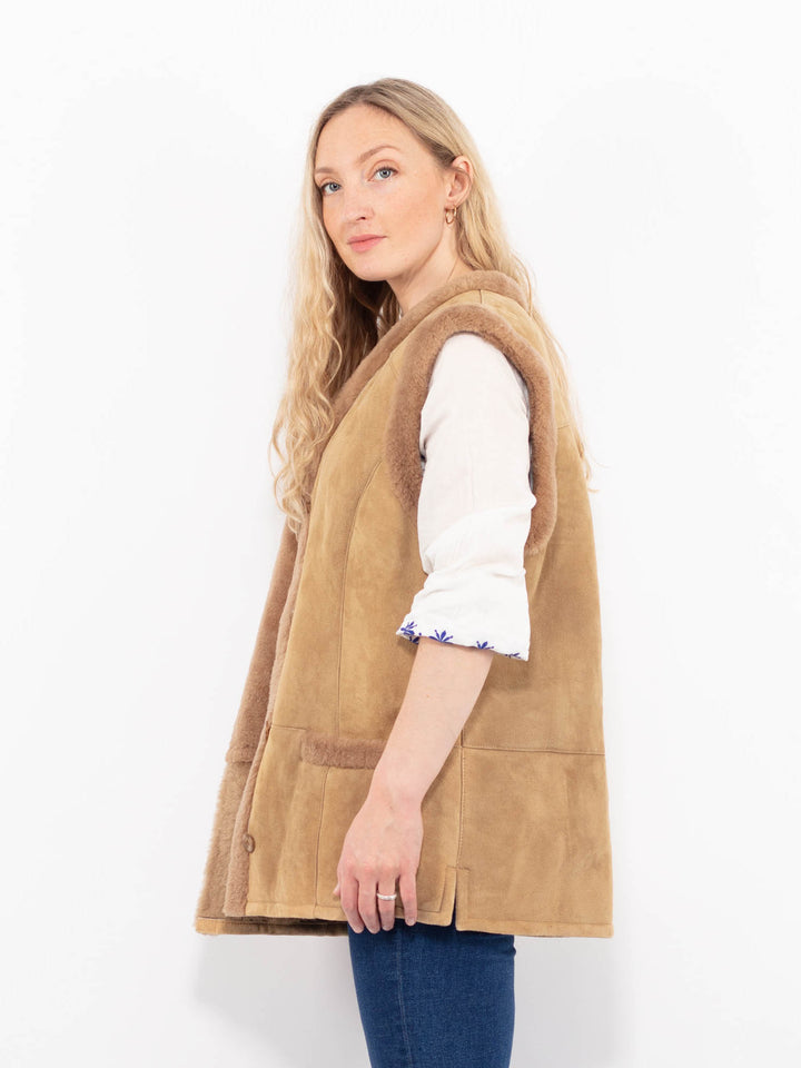 Vintage 90's Women Sheepskin Vest in BeigeA1025