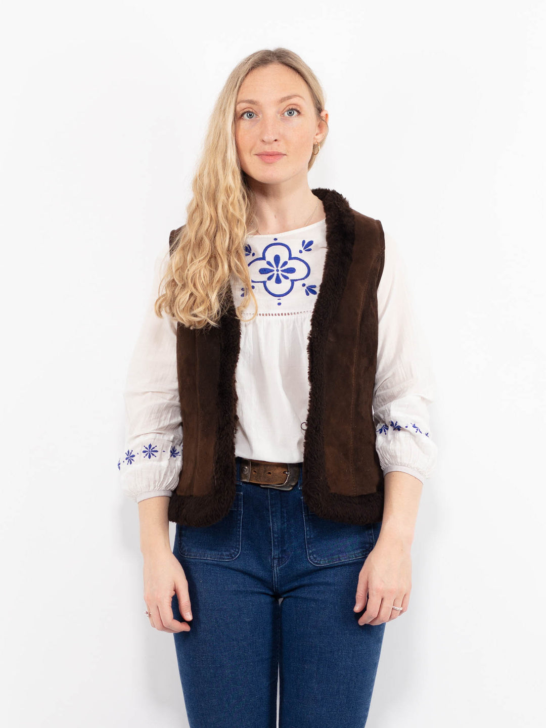 Vintage 90's Women Sheepskin Vest in Brown