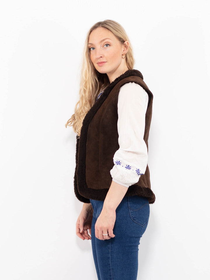 Vintage 90's Women Sheepskin Vest in Brown