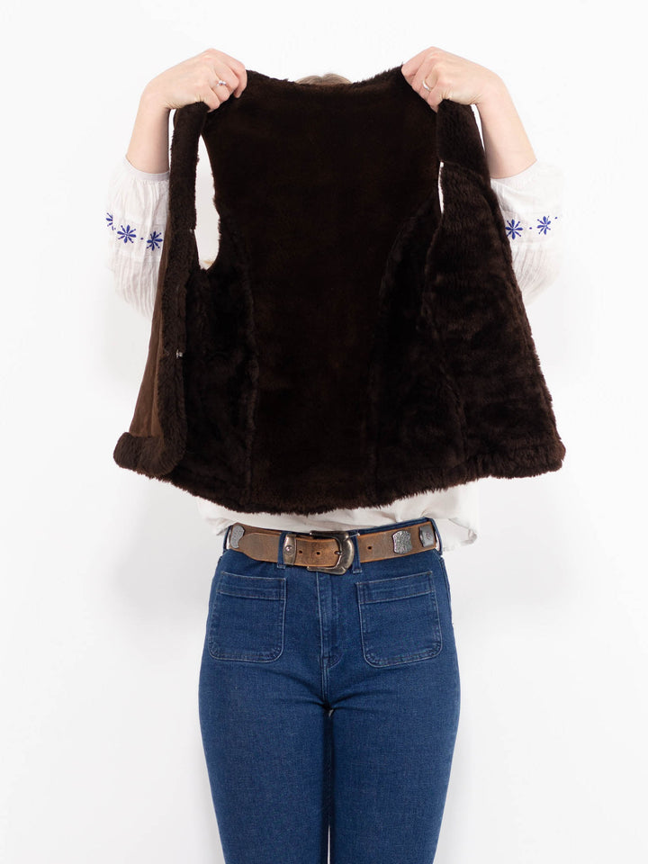 Vintage 90's Women Sheepskin Vest in Brown