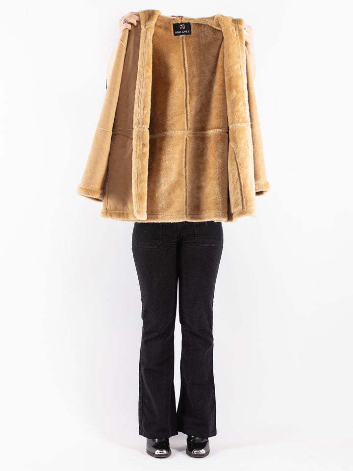 Vintage 90's Women Sherpa Coat in Beige
