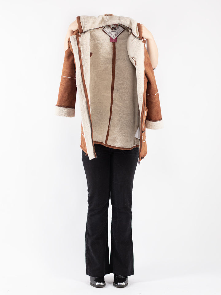Vintage 90's Women Sherpa Coat in Brown