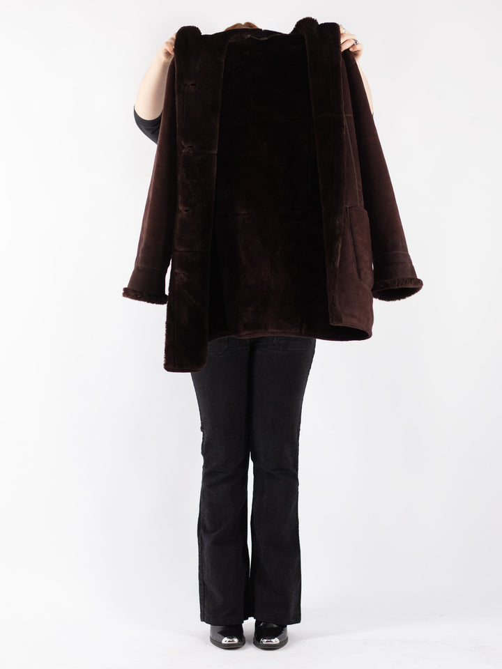 Vintage 90's Women Sherpa Coat in Brown
