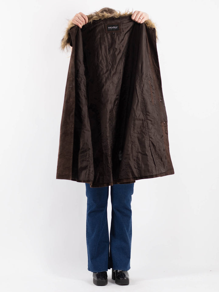 Vintage 90's Women Suede Coat in BrownV9200
