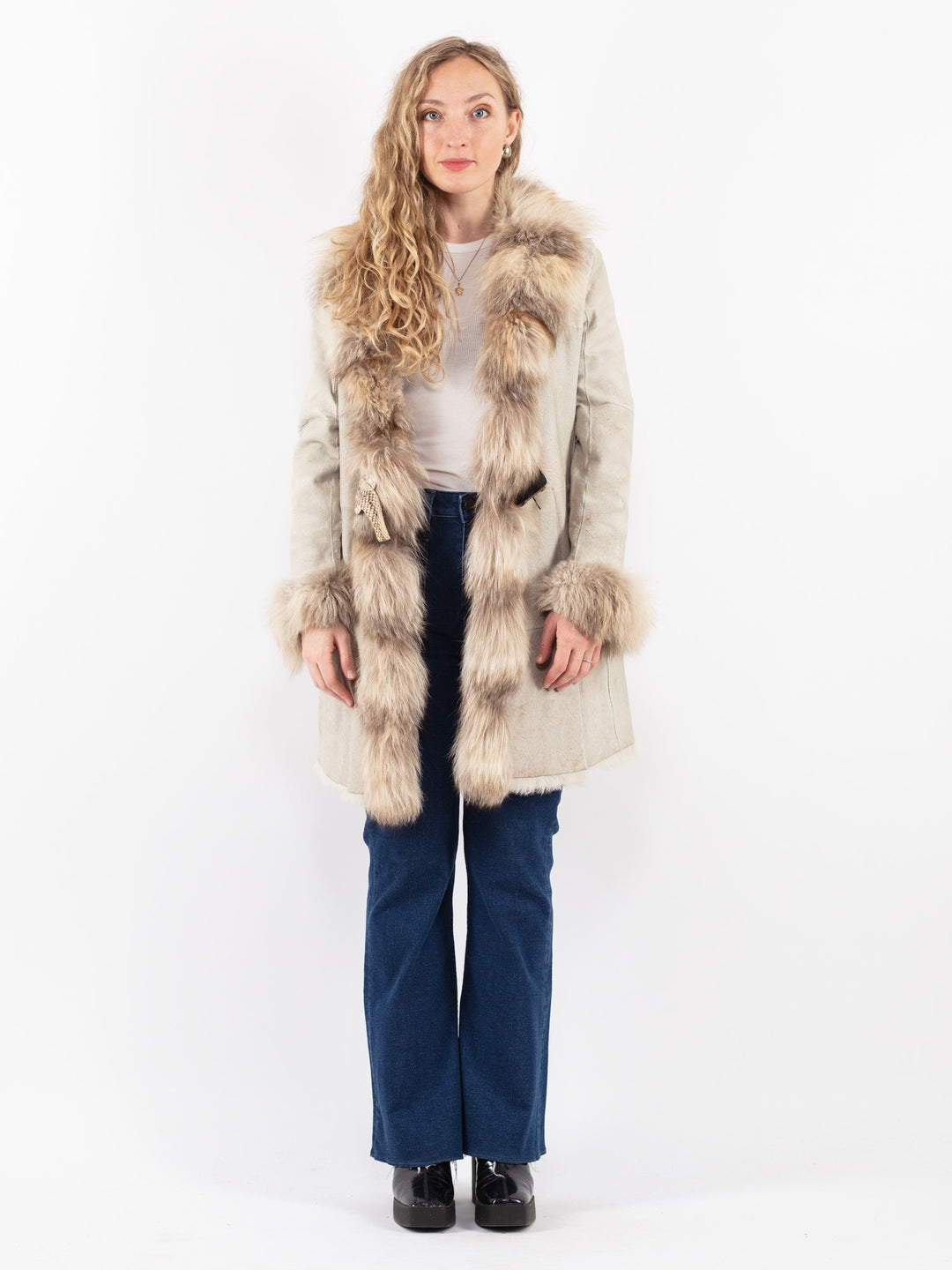 Vintage 90's Women Suede Coat in Beige
