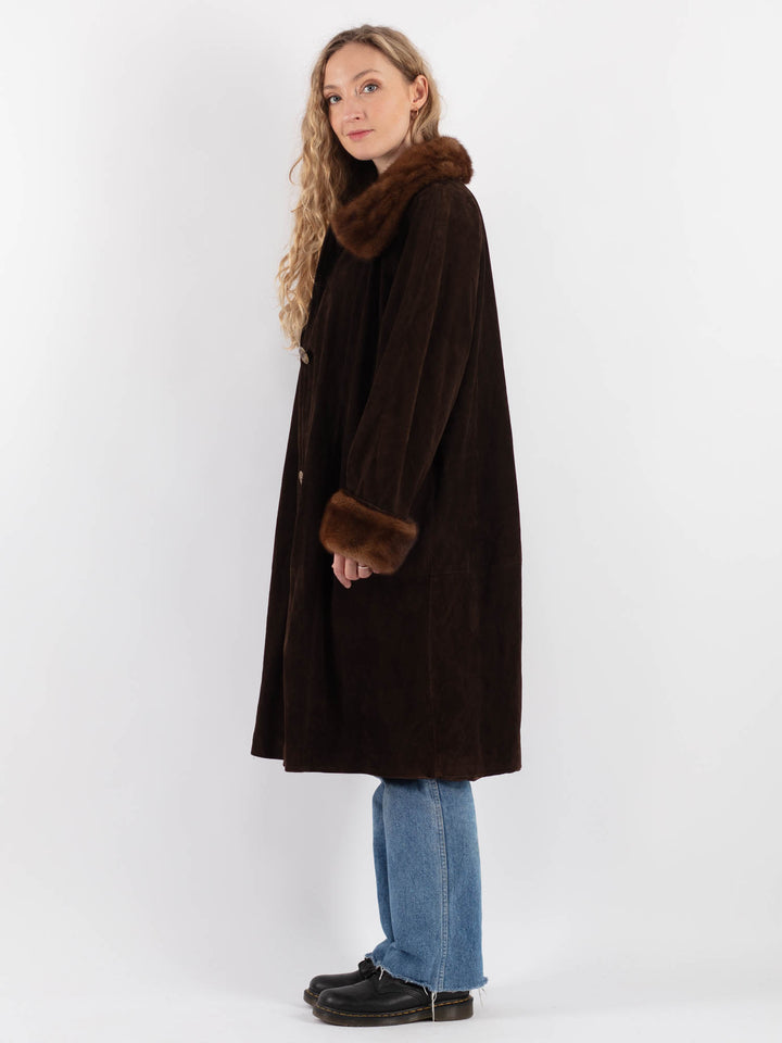 Vintage 90's Women Suede Coat in Brown
