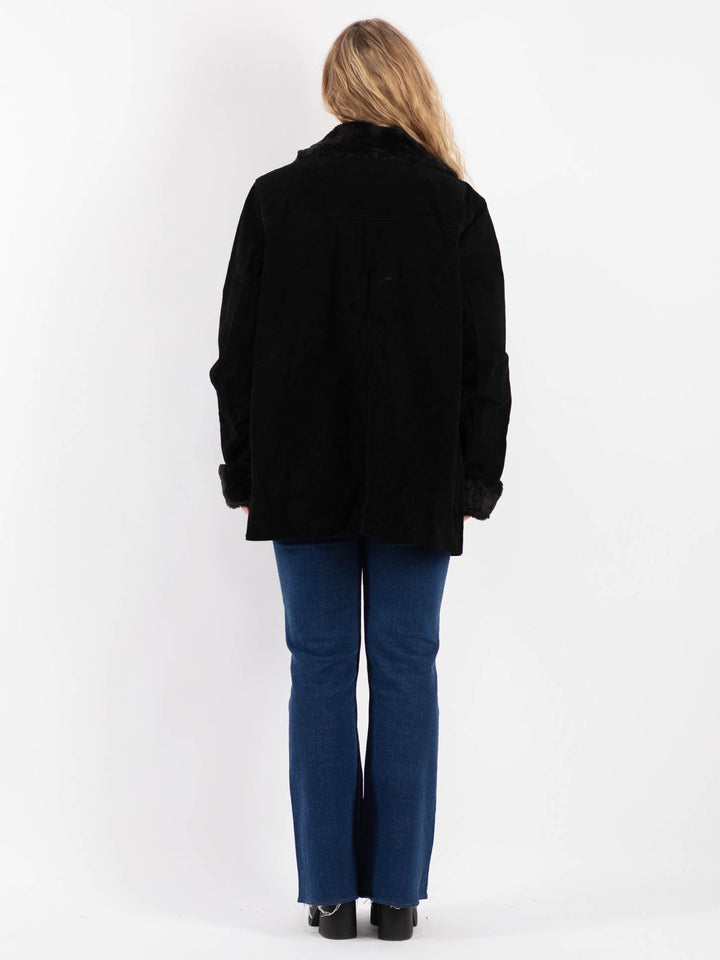 Vintage 90's Women Suede Sherpa Coat in Black