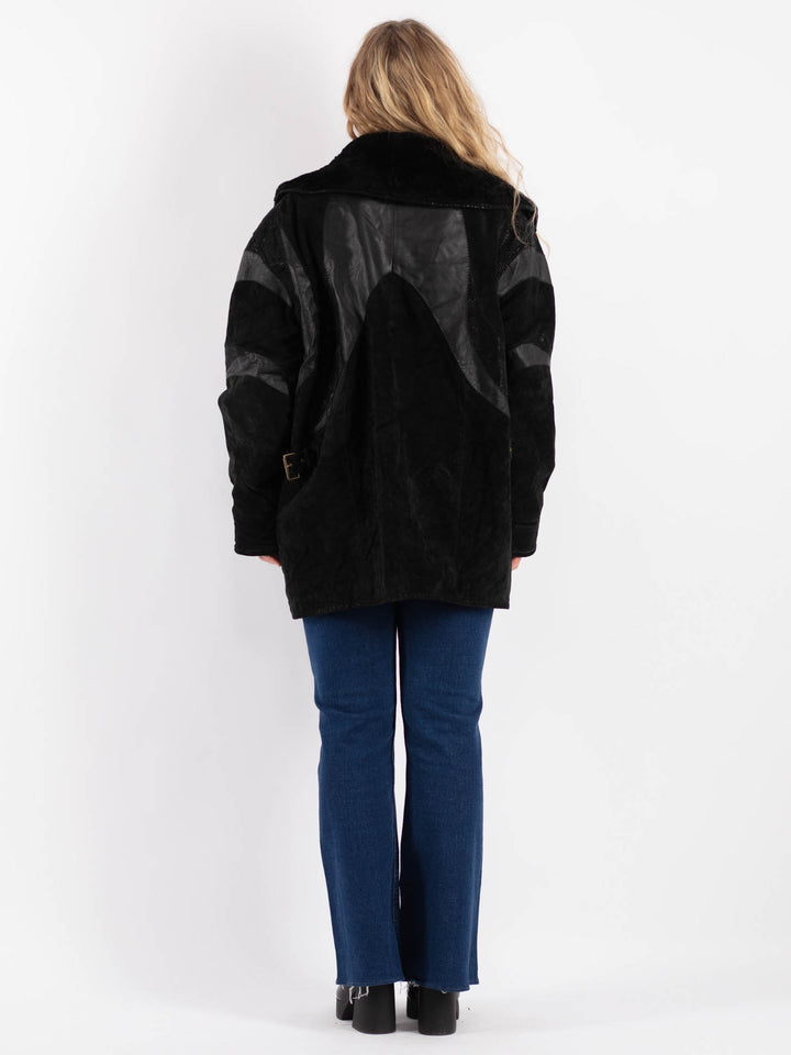 Vintage 90's Women Suede Sherpa Coat in Black
