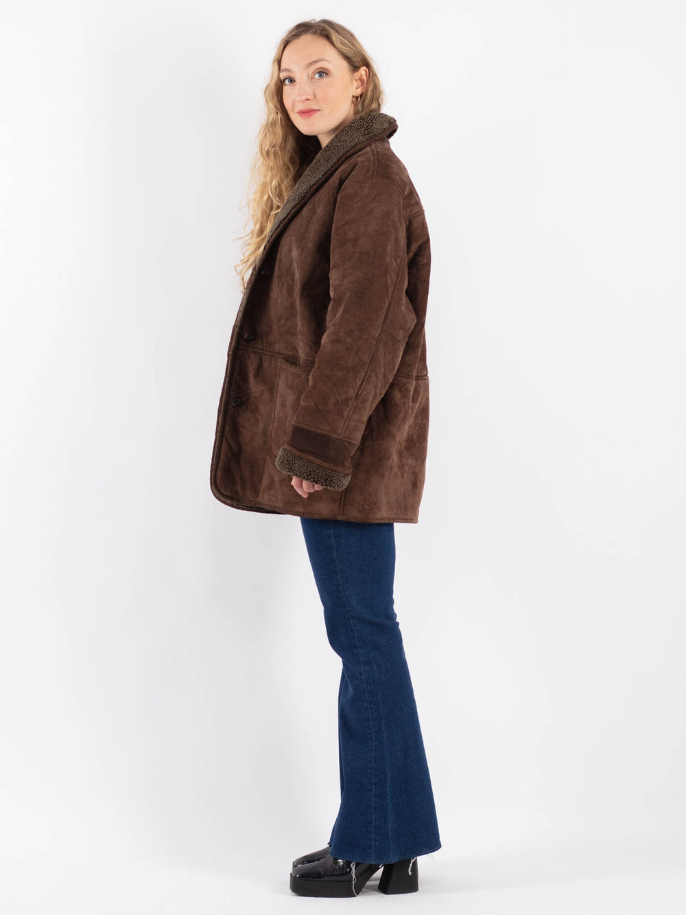 Vintage 90's Women Suede Sherpa Coat in Brown