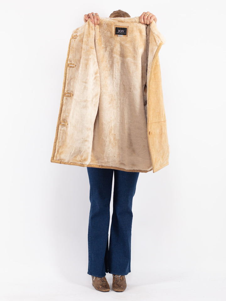 Vintage 90's Women Suede Sherpa Coat in Beige