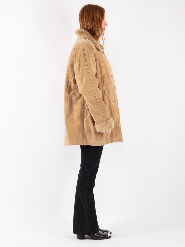 Vintage 90's Women Suede Sherpa Coat in Beige