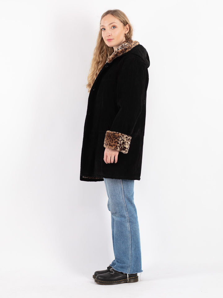 Vintage 90's Women Suede Sherpa Coat in Black