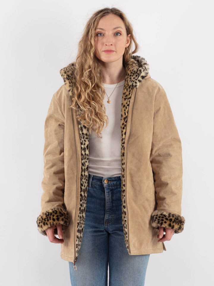 Vintage 90's Women Hooded Suede Sherpa Coat in Beige - NorthernGrip