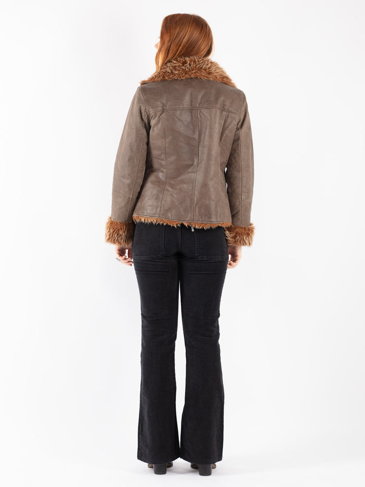 Vintage 90's Women Suede Sherpa Jacket in Brown