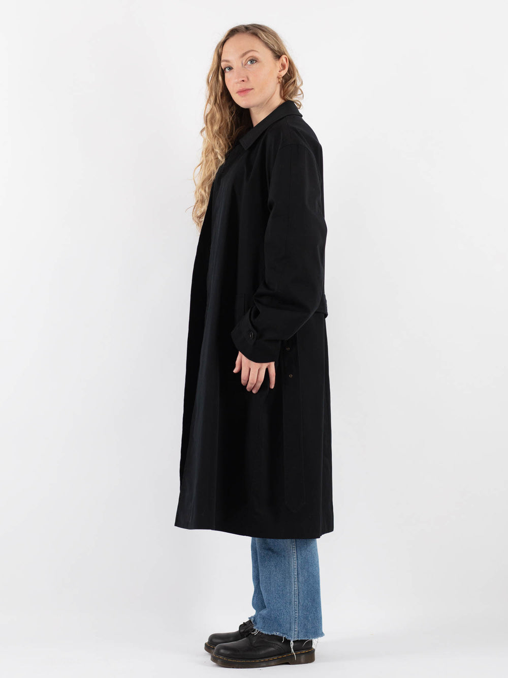 Vintage 90's Women Trench Coat in Black