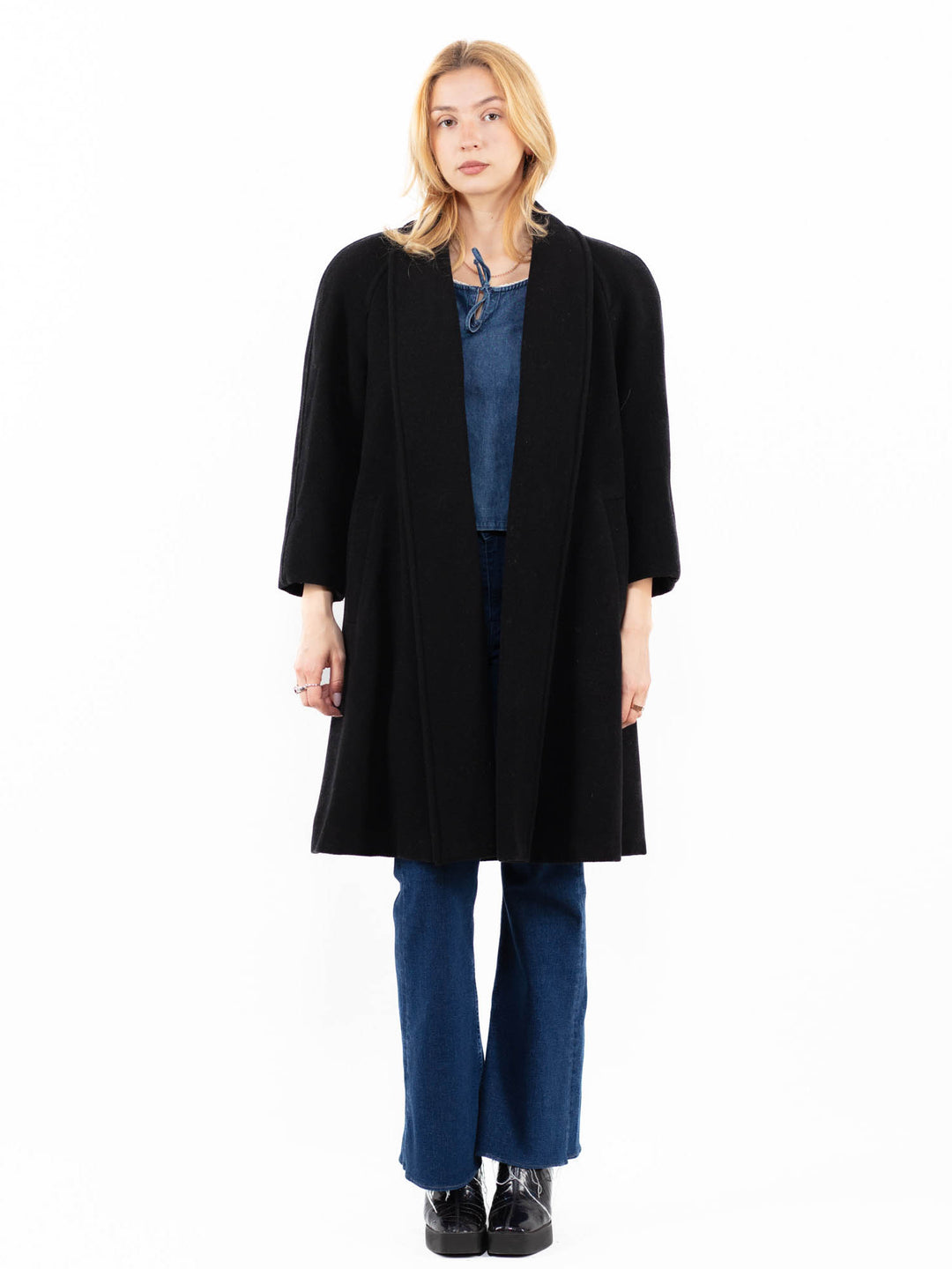 Vintage 80's Women Wool Blend Coat in BlackA0047