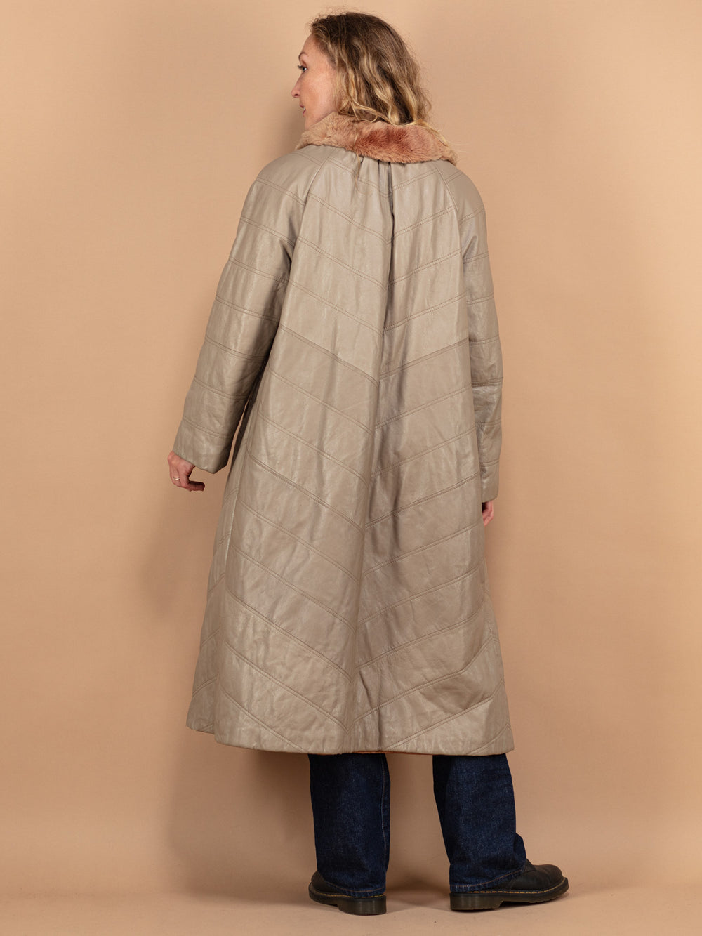 Vintage 70's Women Leather Coat in Beige - NorthernGrip